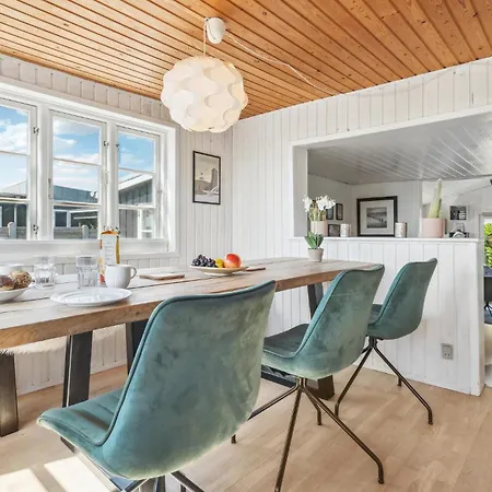 Feriehus Gorgeous In With Wifi Broager